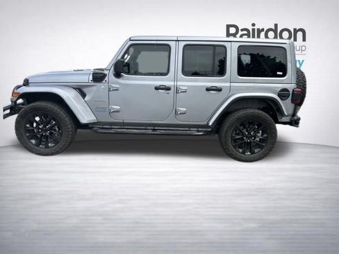 Used 2021 Jeep Wrangler Unlimited Sahara w/ Cold Weather Group AWD/4WD image 5