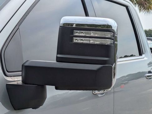 Used 2026 Chevrolet Silverado 2500 High Country w/ Technology Package AWD/4WD image 10