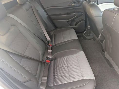 Used 2025 Chevrolet Trax LT image 29