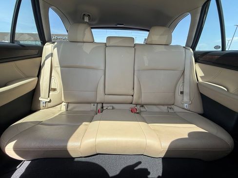 Used 2018 Subaru Outback 2.5i Limited AWD/4WD image 30