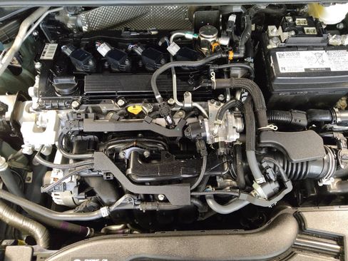 Used 2025 Toyota Corolla LE FWD image 30