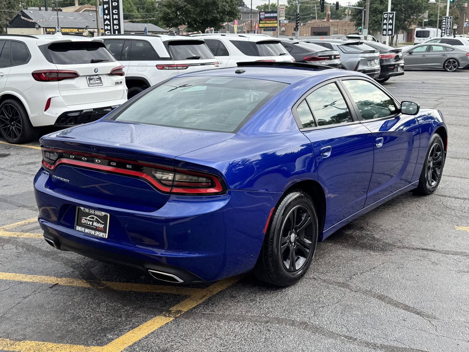Used 2021 Dodge Charger SXT w/ Leather Interior Group RWD image 10
