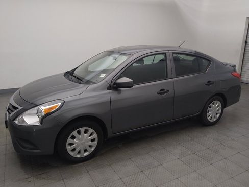 Used 2019 Nissan Versa S Plus FWD image 2