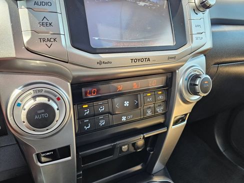 Used 2012 Toyota 4Runner Limited AWD/4WD image 27