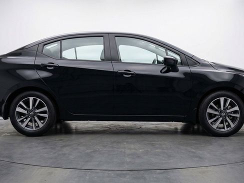 Used 2025 Nissan Versa SV image 11