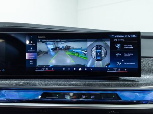 Certified 2023 BMW 760i xDrive AWD/4WD image 18