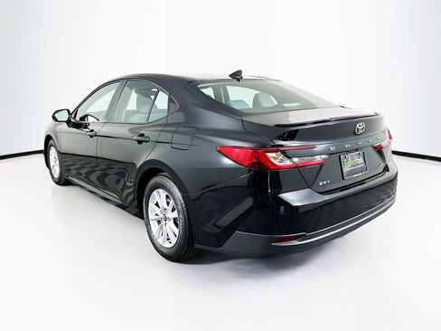 Used 2025 Toyota Camry LE w/ Convenience Package FWD image 5