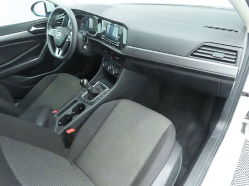 Used 2019 Volkswagen Jetta S image 17