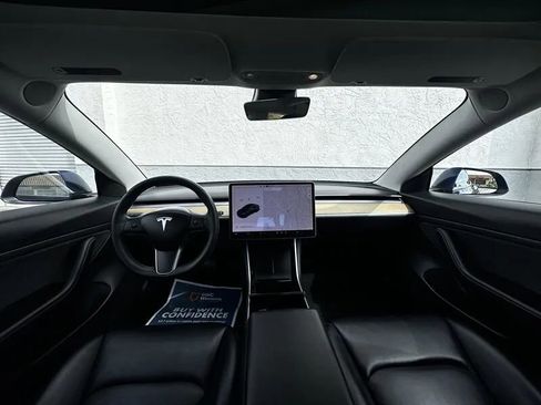 Used 2020 Tesla Model 3 Standard Range RWD image 15