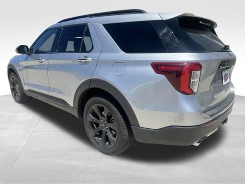 Used 2023 Ford Explorer ST-Line w/ Class IV Trailer Tow Package AWD/4WD image 3