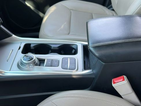 Used 2021 Ford Explorer Limited w/ Equipment Group 301A image 19