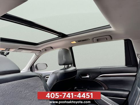 Used 2016 Toyota Highlander Limited Platinum AWD/4WD image 27