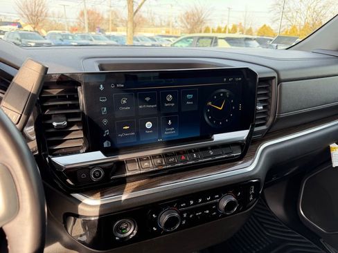 Used 2022 Chevrolet Silverado 1500 RST w/ Z71 Off-Road Package image 14