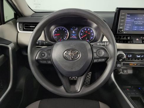 Used 2020 Toyota RAV4 XLE w/ Convenience Package image 22