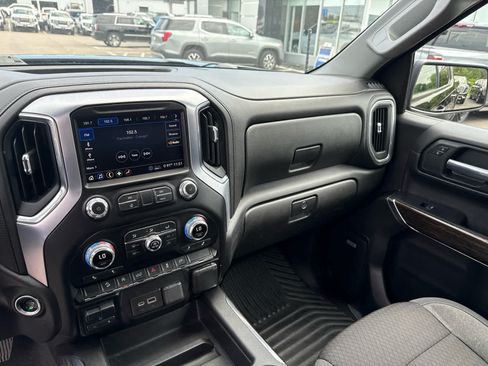 Used 2020 GMC Sierra 1500 Elevation w/ Elevation Value Package AWD/4WD image 15