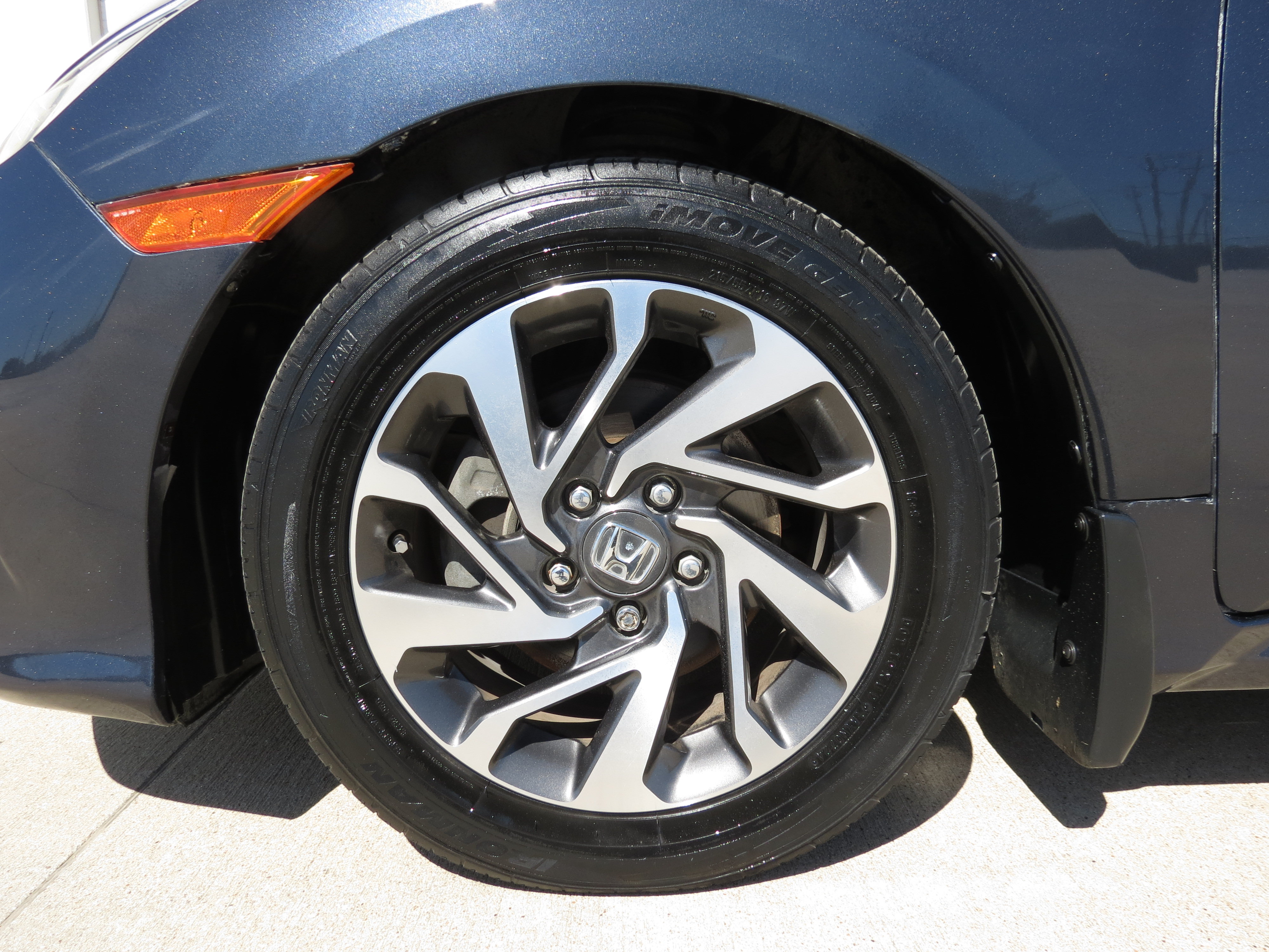 Used 2017 Honda Civic EX image 9