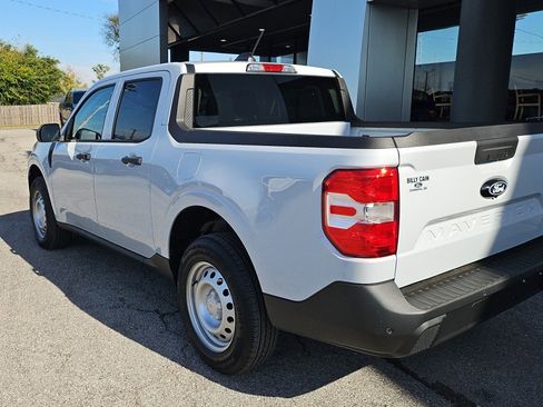 New 2025 Ford Maverick XL image 4