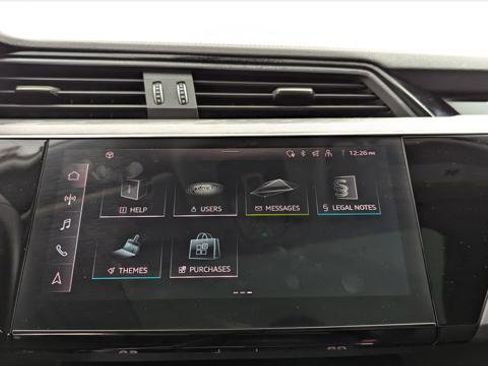 Used 2023 Audi e-tron Premium image 28