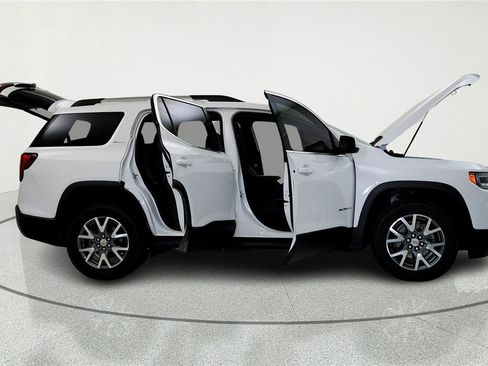 Used 2023 GMC Acadia SLT AWD/4WD image 8