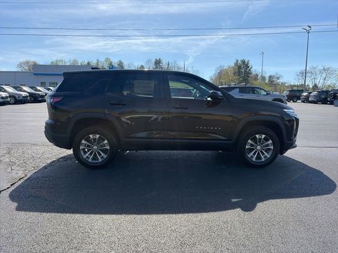 New 2026 Chevrolet Equinox LT image 8