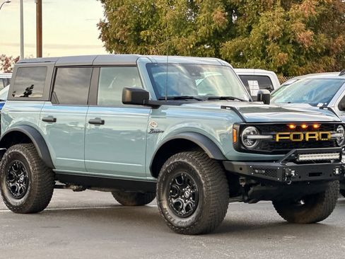 Used 2023 Ford Bronco Wildtrak image 10