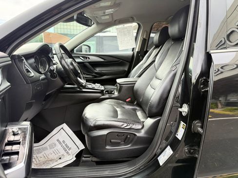 Used 2018 MAZDA CX-9 Touring FWD image 9