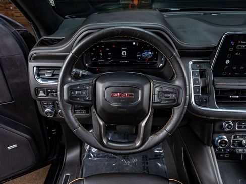 Used 2022 GMC Yukon XL AT4 w/ AT4 Premium Plus Package image 18