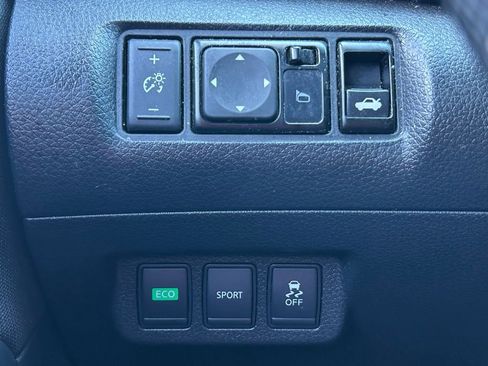Used 2015 Nissan Sentra S image 20
