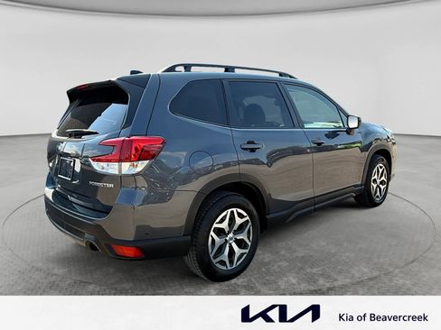 Used 2024 Subaru Forester Premium AWD/4WD image 5