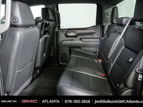 Used 2025 GMC Sierra 1500 SLT AWD/4WD image 17