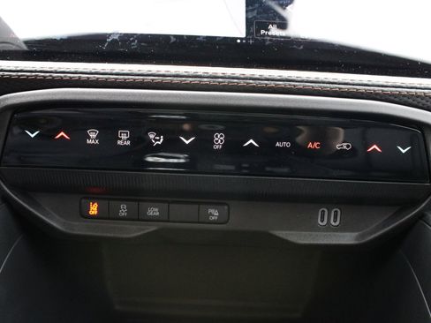 New 2026 Jeep Cherokee Limited AWD/4WD image 40