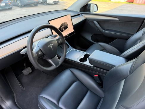 Used 2023 Tesla Model Y Long Range AWD/4WD image 14