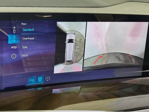 New 2026 Cadillac Escalade ESV Platinum Sport AWD/4WD image 9