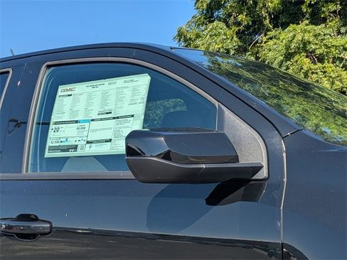 New 2026 GMC Canyon Elevation w/ Convenience Package image 11