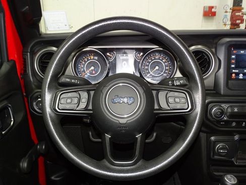 Used 2022 Jeep Wrangler Unlimited Sport image 22