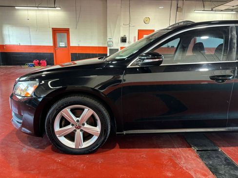 Used 2012 Volkswagen Passat 2.5 SE image 11