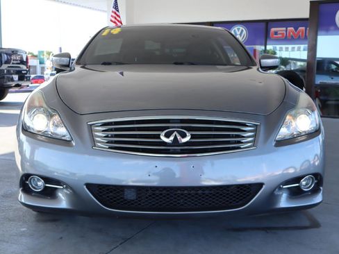Used 2014 INFINITI Q60 Journey w/ Premium Package RWD image 11