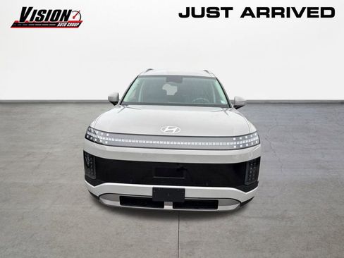 New 2026 Hyundai Ioniq 9 SE AWD/4WD image 2