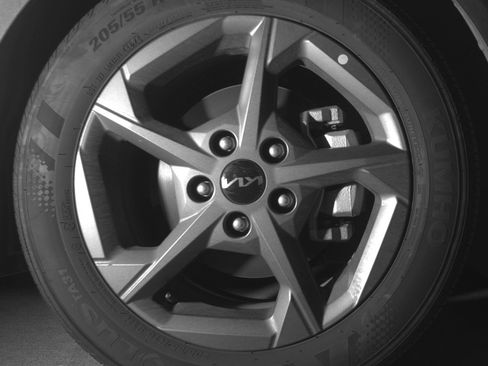 Used 2025 Kia K4 FWD image 13