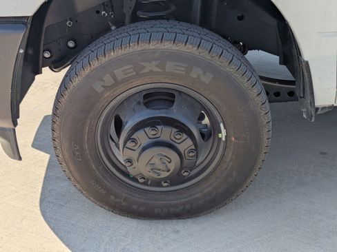 New 2026 RAM 3500 Tradesman AWD/4WD image 22