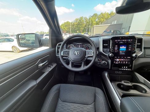New 2026 RAM 1500 Big Horn AWD/4WD image 13
