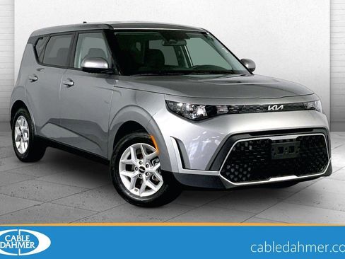 Certified 2025 Kia Soul LX w/ LX Technology Package image 1