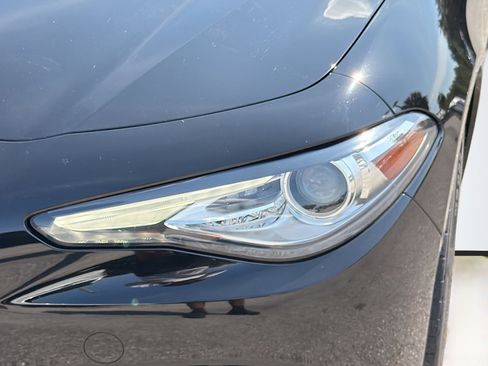 Used 2021 Alfa Romeo Giulia Sprint w/ Sun & Sound Package image 9