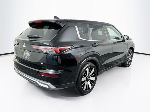 Used 2025 Mitsubishi Outlander SE FWD image 9