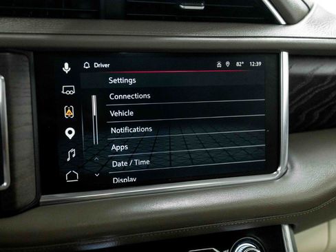Used 2023 GMC Yukon XL Denali AWD/4WD image 59