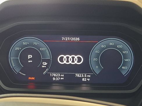 Used 2024 Audi Q4 e-tron Premium Plus AWD/4WD image 21