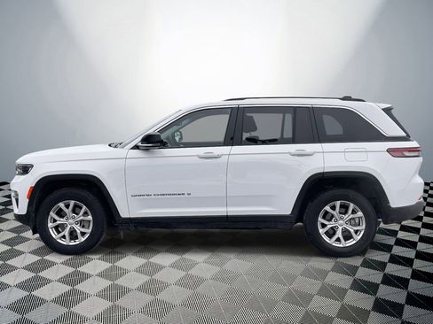 Used 2024 Jeep Grand Cherokee Limited image 5