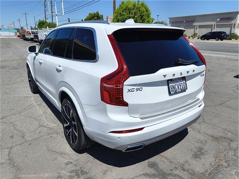 Used 2020 Volvo XC90 T6 Momentum w/ Protection Package Premier AWD/4WD image 17