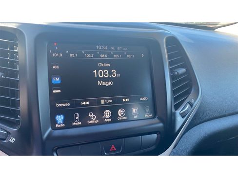 Used 2014 Jeep Cherokee Latitude w/ Trailer Tow Group FWD image 16