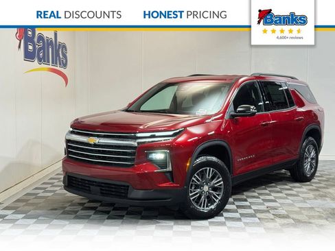 New 2026 Chevrolet Traverse LT AWD/4WD image 1